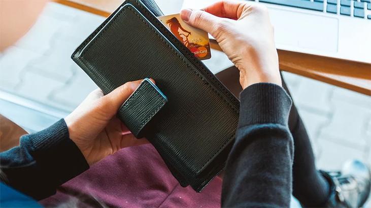 Rüyada Kredi Kartı Görmek Ne Demek? Bir Sürü Kırık Kredi Kartları Görmek