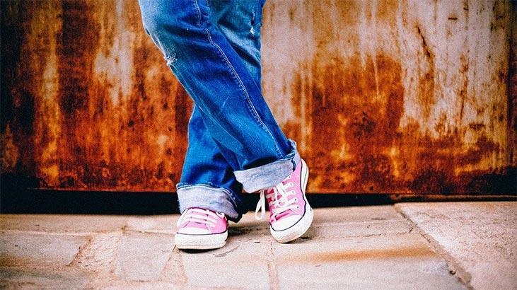 Rüyada Pembe Ayakkabı Görmek Ne Demek? Yeni Pembe Ayakkabı Giymek