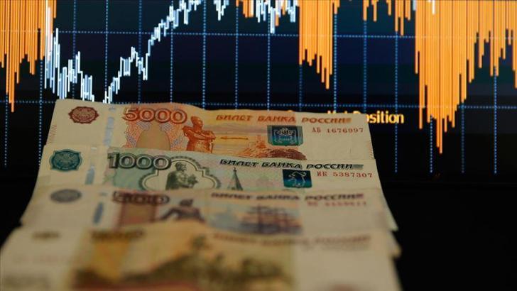 Rus ekonomisi yüzde 3,1 daraldı