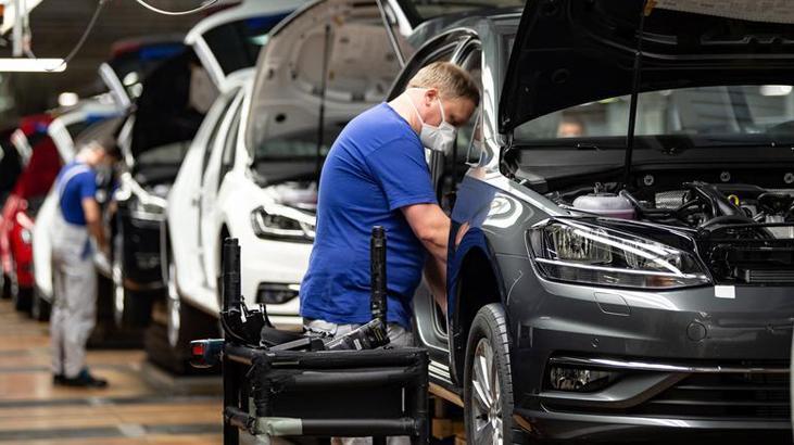 Alman otomotiv sektöründe durum iyileşiyor