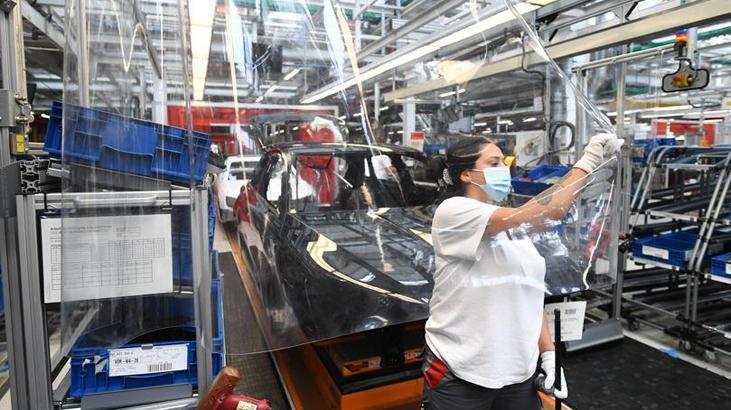 Almanya'da fabrika siparişleri arttı