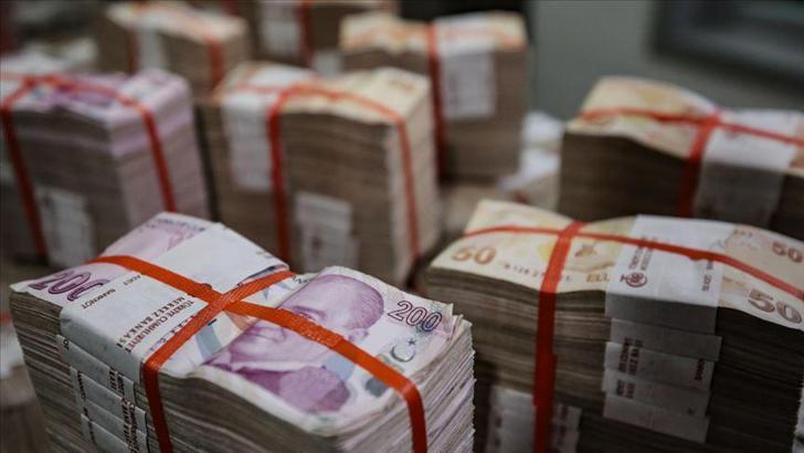Hazine 6,1 milyar lira borçlandı