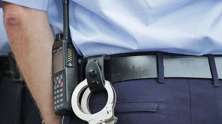 Rüyada Polis Üniforması Giymek Nedir? Polis Olmayan Birini Üniformalı Görmek