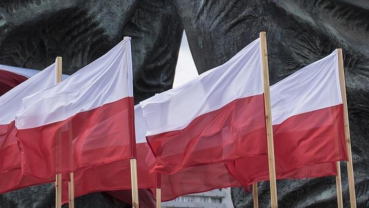 Polonya ekonomisi büyüme sürecine geri döndü