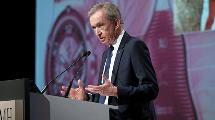 Bernard Arnault, Bezos'u geçti