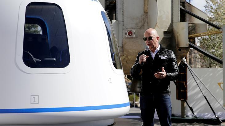 Jeff Bezos görevini bırakacak