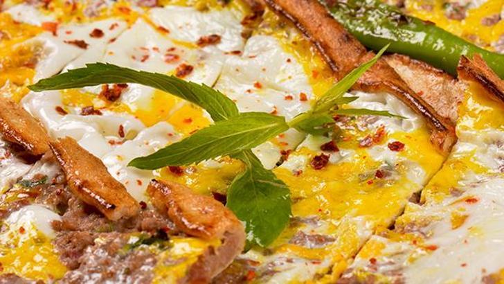 Afyonkarahisar'ın dolgulu köftesi ile yumurtalı pidesi tescillendi