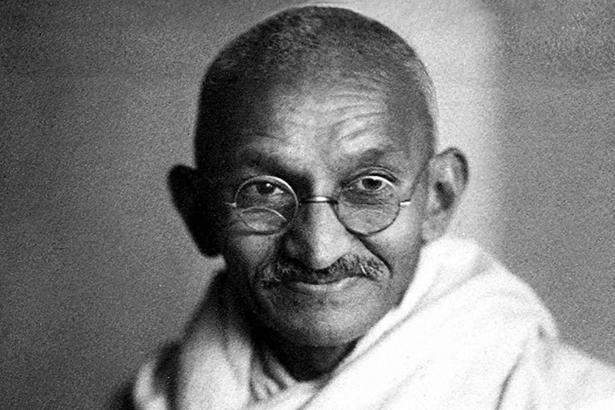 Sivil itaatsizliğin öncüsü Mahatma Gandhi'nin ilginç yaşam tarzı