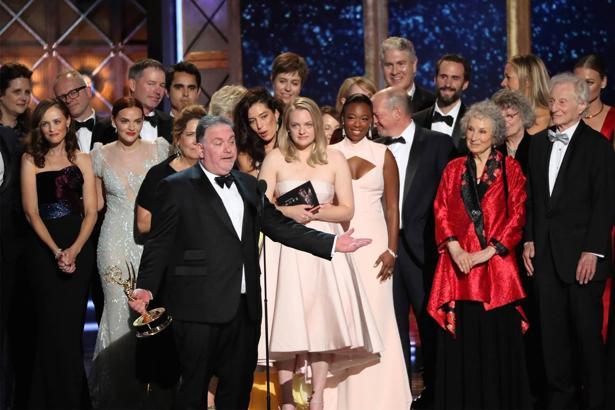 Emmy Ödülleri'ne 'The Handmaid's Tale' damga vurdu