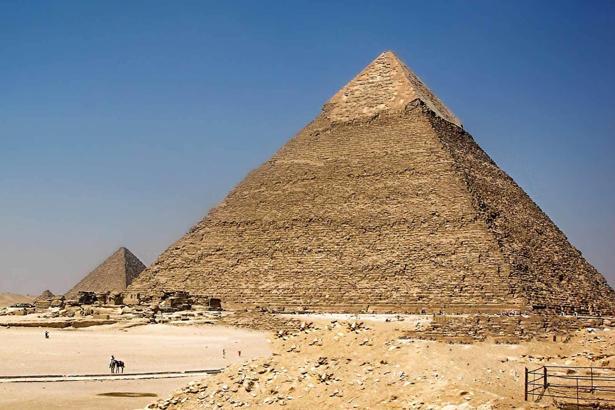 Büyük Giza Piramidi'nde uçak büyüklüğünde bir alan keşfedildi