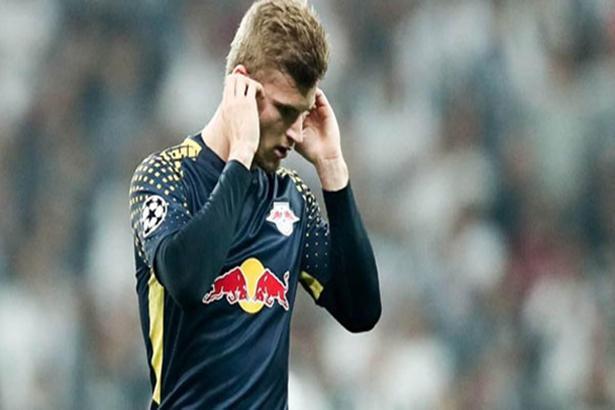 Beşiktaş taraftarı Timo Werner'in östaki borusuna zarar verdi