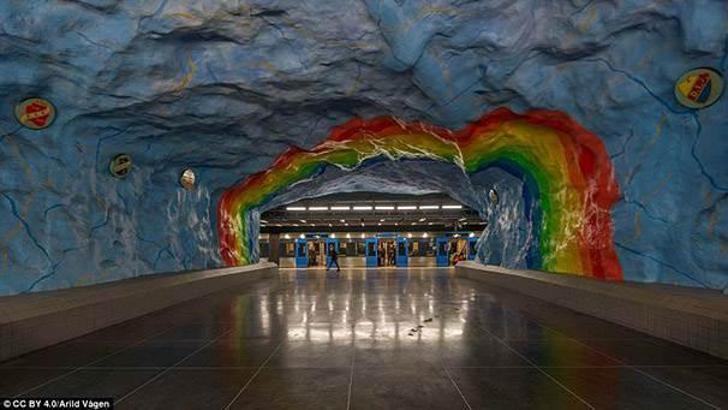 Stockholm Metrosu: Dünyanın en güzel yeraltı istasyonu