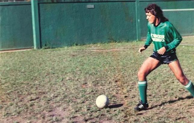 24 yıllık kariyerinde topa dokunmadan emekli olan futbolcu: Carlos Kaiser