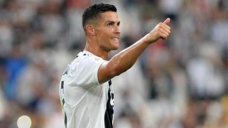 Juventus'taki ilk gollerini atan Cristiano Ronaldo artık gerçek bir Torinolu