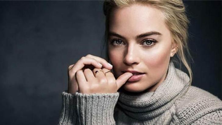 Margot Robbie'nin kendini eksik bulması ne kadar inandırıcı?