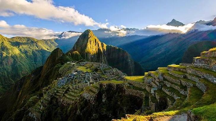 'Machu Picchu' antik kentine zarar veren turistler