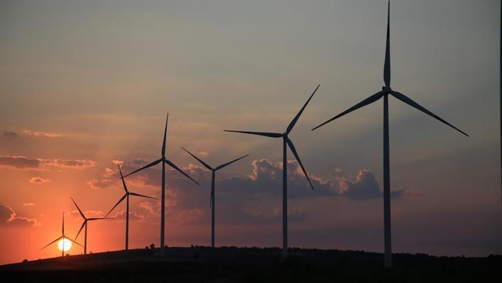 AB yenilenebilir enerjiye hız veriyor