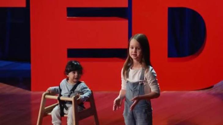 Yedi yaşındaki Molly Wright TED konuşması yapmalı mıydı?