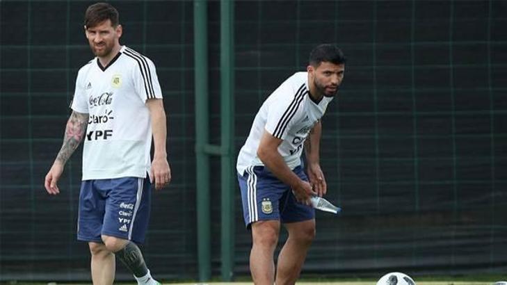 Arjantin Milli Takımı'nda Messi telaşı: Diğer oyuncular baskı altında mı?