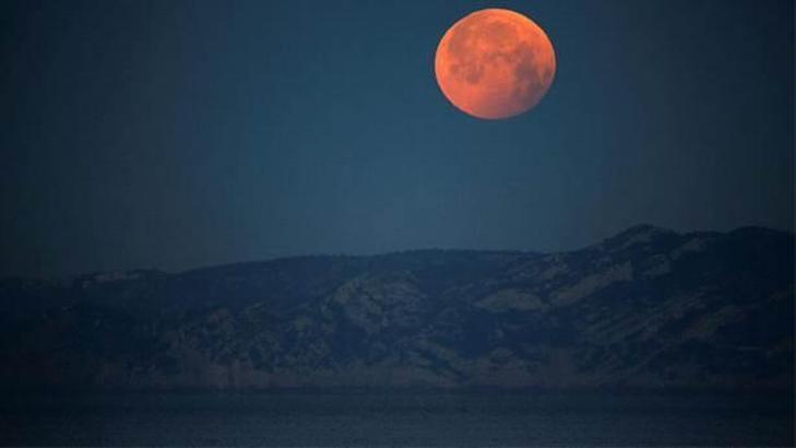 Ay olmasaydı Dünya'nın başına gelecek 5 felaket