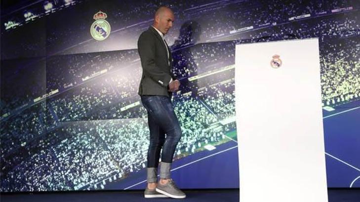Teknik direktörler birer marka: Zidane'ın pantolonu ve kombini neyi yansıtıyor?