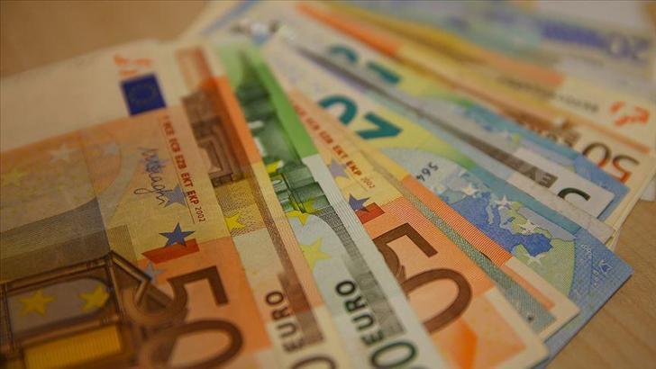 Euro Bölgesi'nde şirket kredileri ivme kazandı