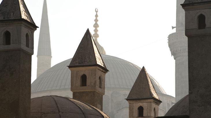 Rüyada İlahi Söylemek Ne Demek? İlahi Söylediğini Ve Okuduğunu Görmek