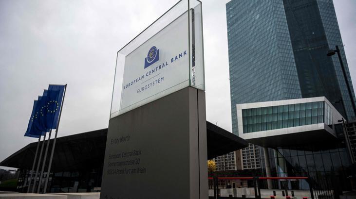 'ECB faiz artırımından 1.5 yıl uzakta'