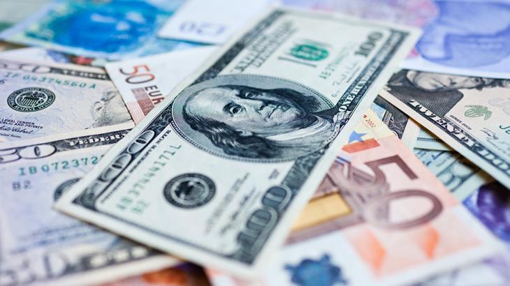 Dolar ve euro yeni haftaya düşüşle başladı