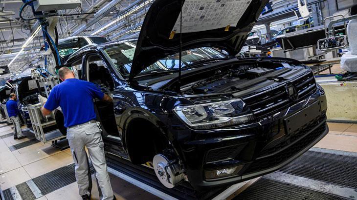 Euro Bölgesi'nde sanayi üretimi yükseldi