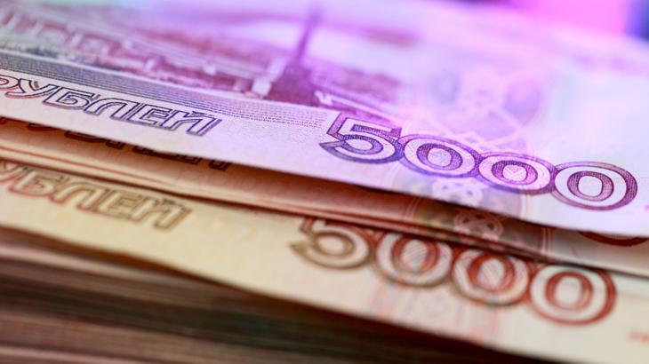 Ruble, dolar karşısında 15 ayın dibinde
