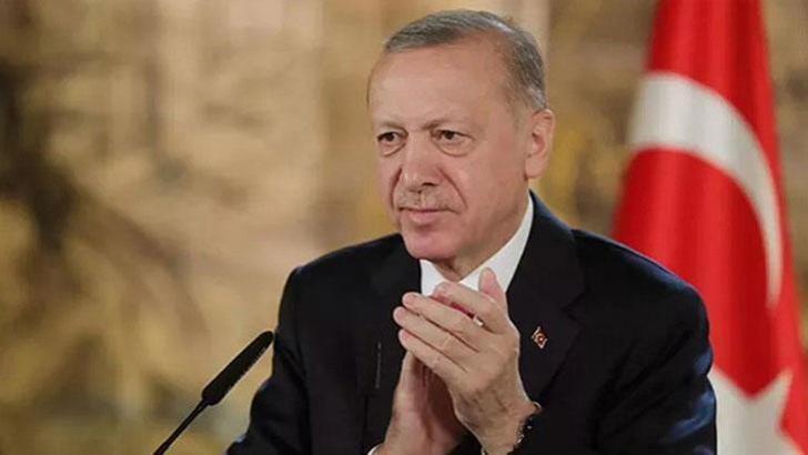 Cumhurbaşkanı Recep Tayyip Erdoğan, milli güreşçileri tebrik etti