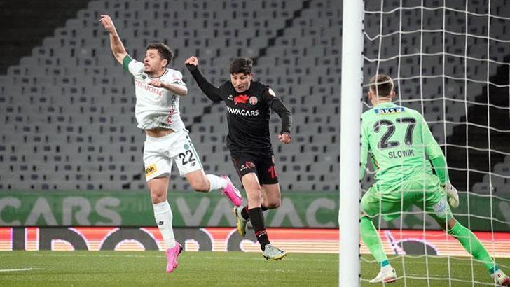 Fatih Karagümrük - Konyaspor maçından kareler