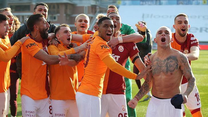 Galatasaray'da galibiyet golünü Carlos Vinicius kaydetti!