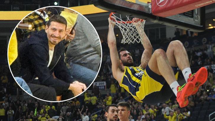 Euroleague maçında Fenerbahçe'den kongre göndermesi! Mert Hakan Yandaş sürprizi