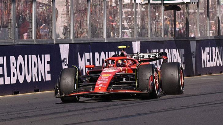 Formula 1 Avustralya Grand Prix'sinde zafer Carlos Sainz'ın! Verstappen yarış dışı kaldı