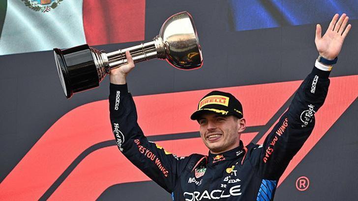 Formula 1 Japonya Grand Prix'sinde zafer Max Verstappen'in!