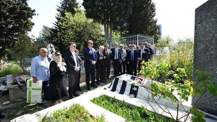 Beşiktaş efsanesi Hakkı Yeten mezarı başında anıldı