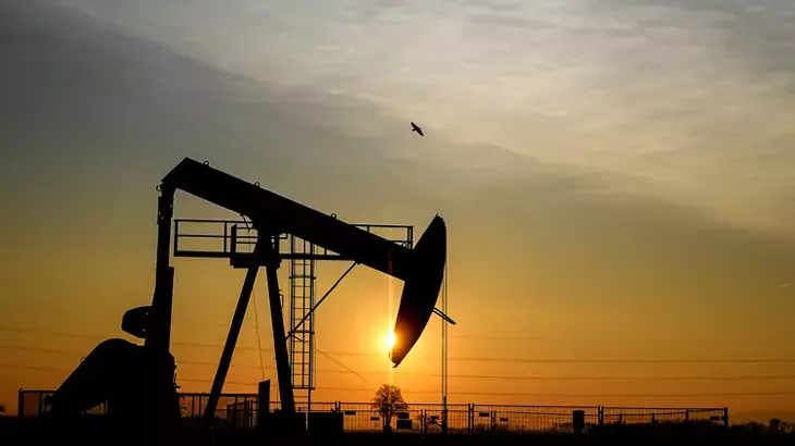 API petrol stokları arttı