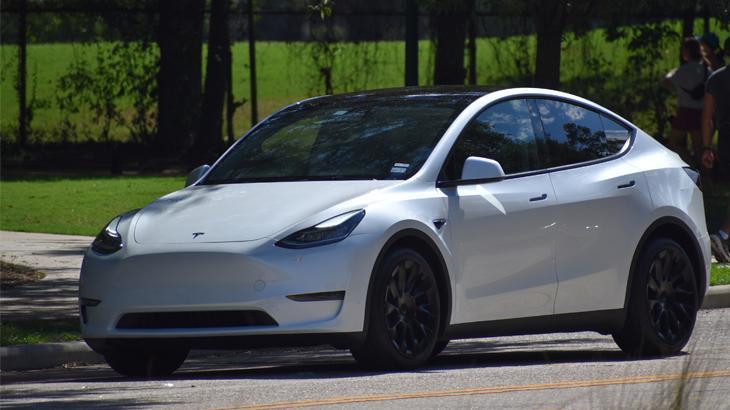 Tesla hisseleri değer kaybetti