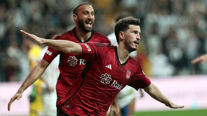 Beşiktaş, Salih Uçan ile yeniden anlaştı!