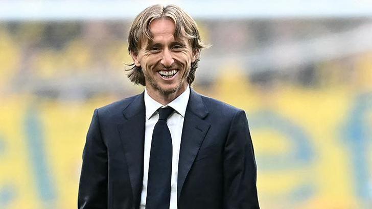 Real Madrid'de Luka Modric için karar verildi