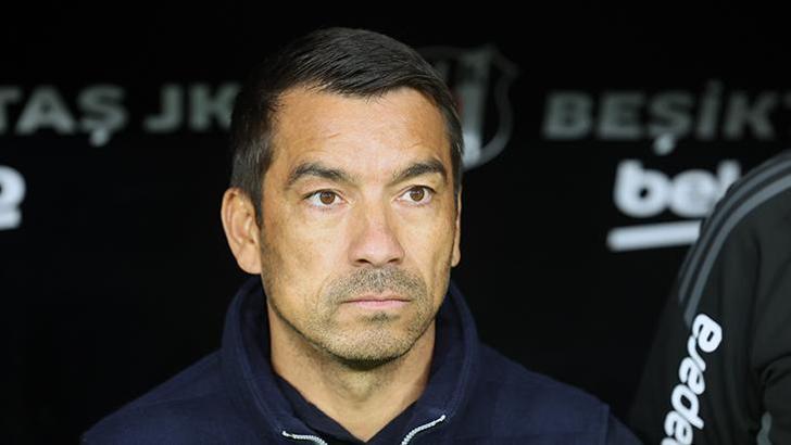 Giovanni van Bronckhorst: Hatalı kararlarımız bize pahalıya mal oldu!