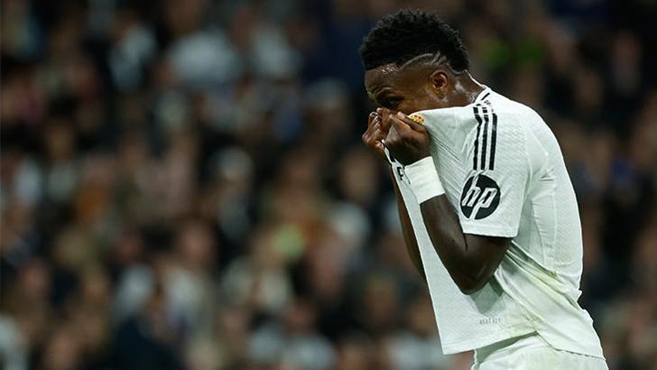 Vinicius Jr.'dan Real Madrid'i sinirlendiren hareket!