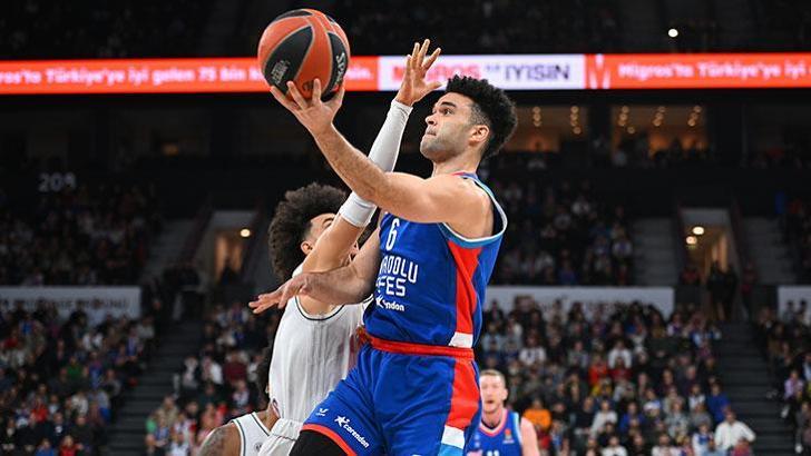 Anadolu Efes, Paris Basket'e takıldı!