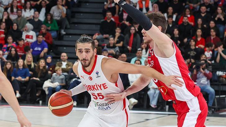 A Milli Erkek Basketbol Takımı, Macaristan'ı farklı geçti!