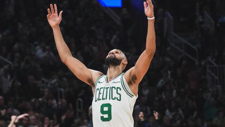 Boston Celtics'ten art arda 5. galibiyet