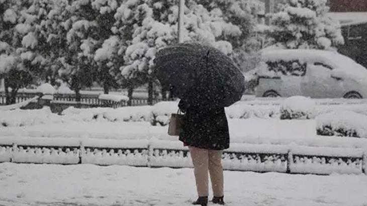 BUGÜN ANKARA'DA OKULLAR TATİL Mİ? ☃ 26 Kasım Salı (Bugün) Ankara'da okullar tatil edildi mi? Ankara Valiliği'nden kar tatili açıklaması geldi mi?