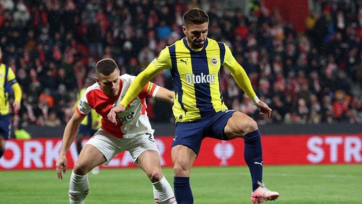 Slavia Prag - Fenerbahçe maçından kareler