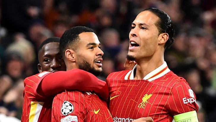 Premier Lig'de zirve yarışı alev alev! Liverpool yine kayıp